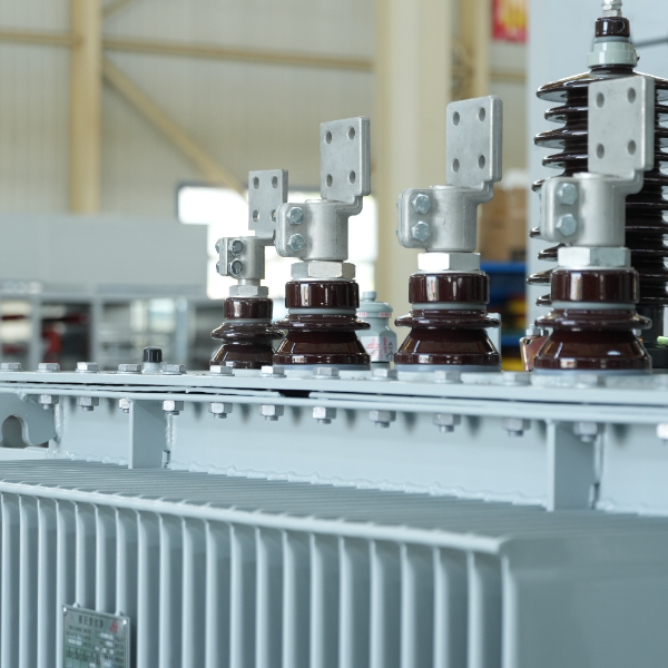 SZ13系列有载调压变压器 200-2500kVA 10/0.4kV 二级能效 电压稳定可调